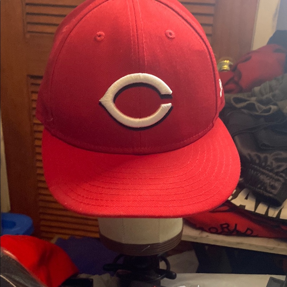 Cincinnati Reds fitted Cap size 7 1/4